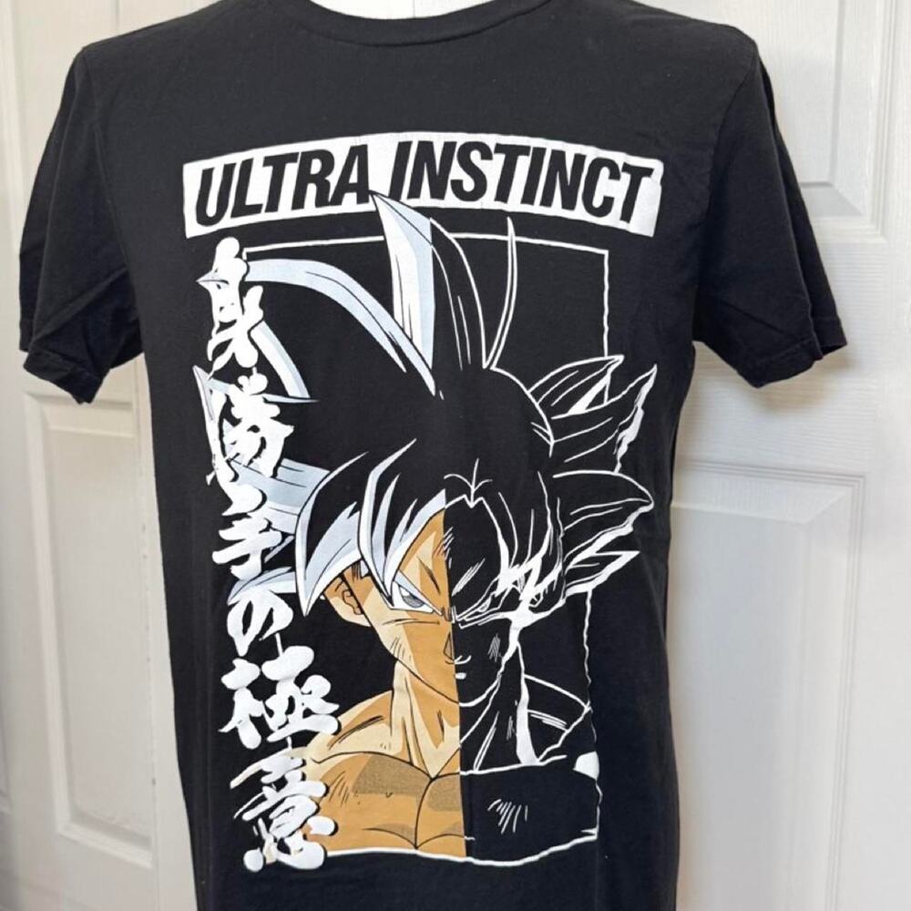 Dragon Ball‎ Super Ultra Instinct Goku Black Anime Tee L